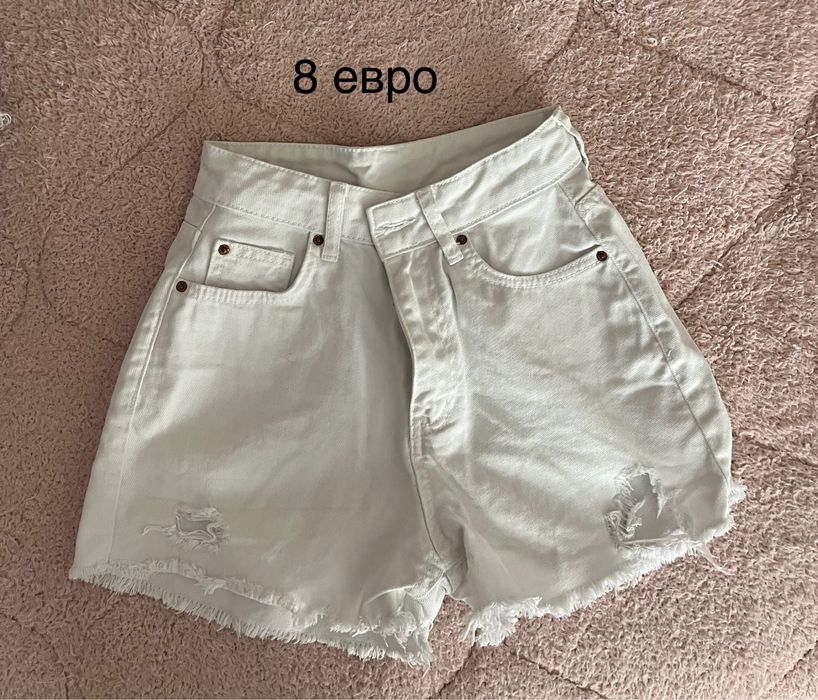 Дрехи на ниски цени