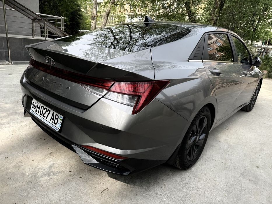 Hyunday Elantra 2022 года