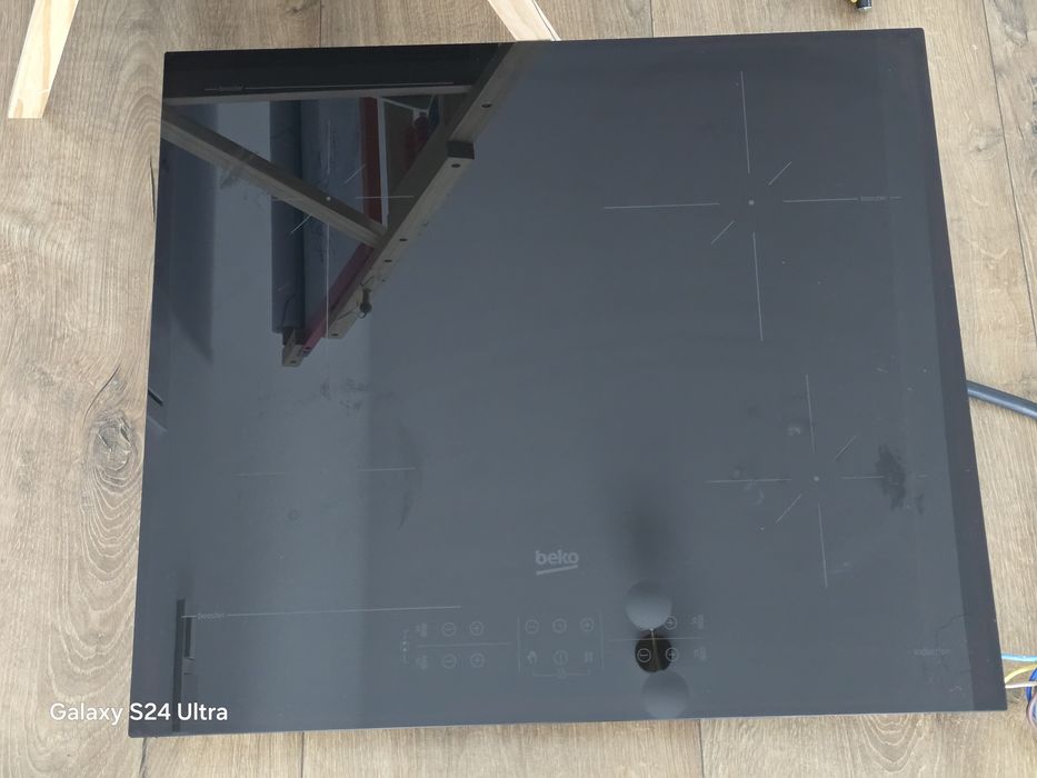 Plita pe inducție Beko