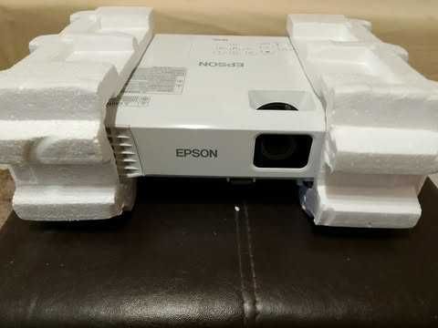 Epson EB-01 Projector