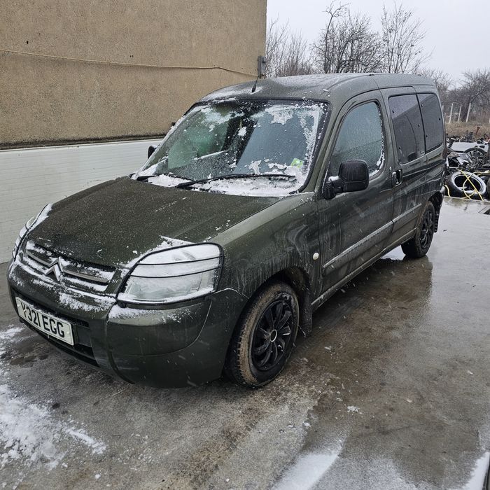 Citroën Berlingo 1.4 90k.s бензин. 2006г
На части само.
