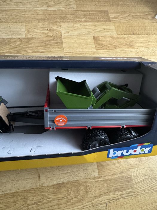 Tractor Bruder cu remorca nou