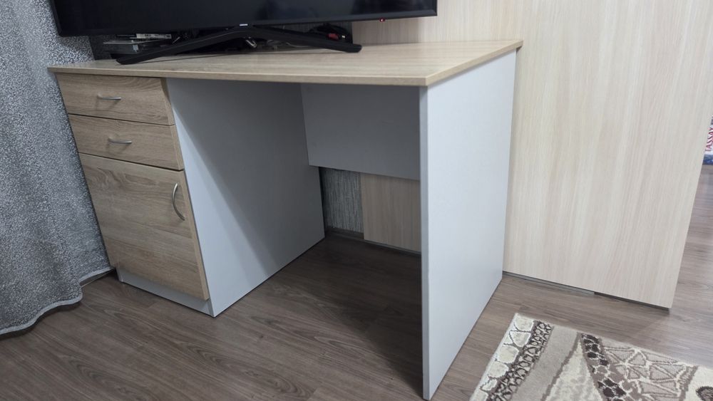 Продам стол хорошего качества