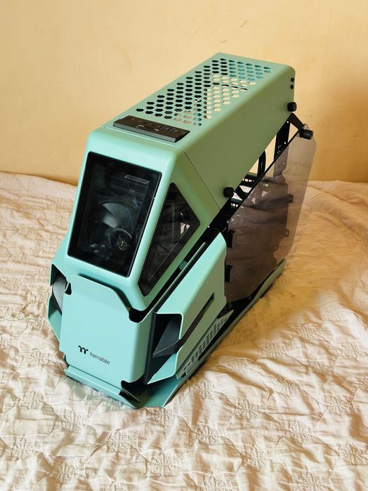 Компьютерный корпус Thermaltake АН Т200 Turquoise