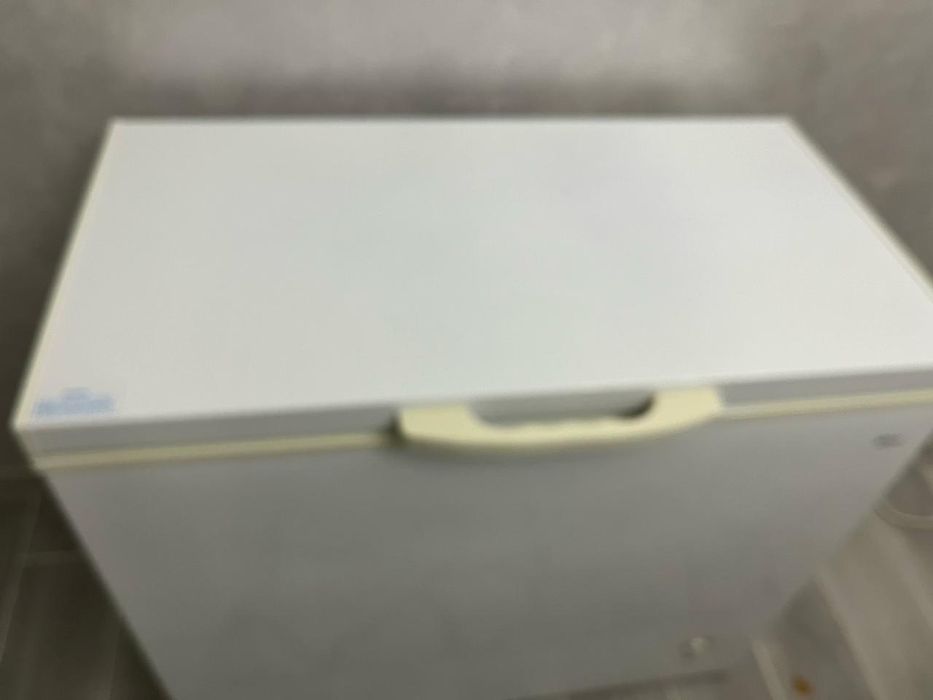 Холодильник ларь