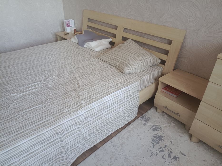 продам спальный гарнитур