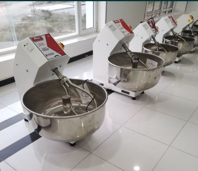 Мешалка  для Пекарнй  50 килоли Туритски Гарантия 1 йил