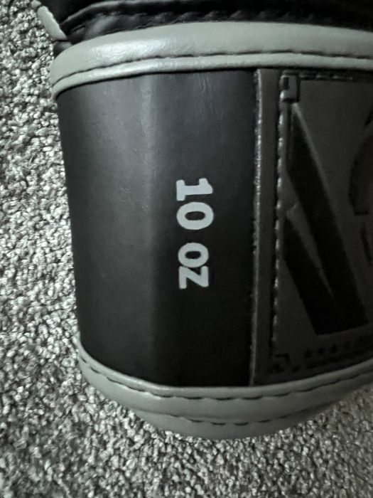 Venum Elite Boxing Gloves - Grey/Camo