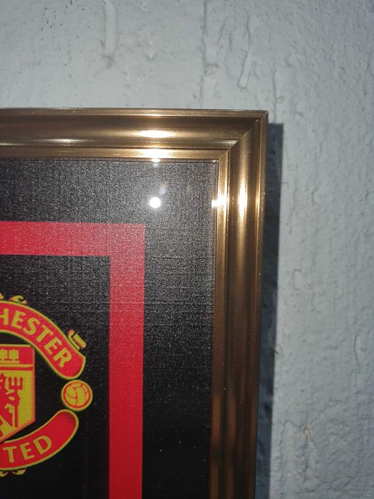 Новая Форма Манчестер Юнайтед в рамке. Сезон 2024-25. (в наличии 1 шт)