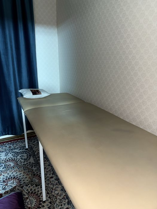 Кушетка для салона