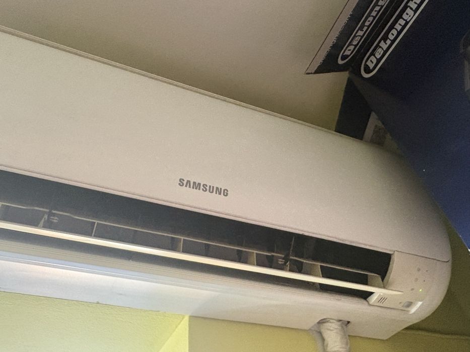 Aer condiționat Samsung Inverter 12.000 BTU + telecomandă