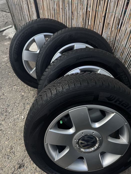 Vand Jantă Vw si cauciucuri de vara
