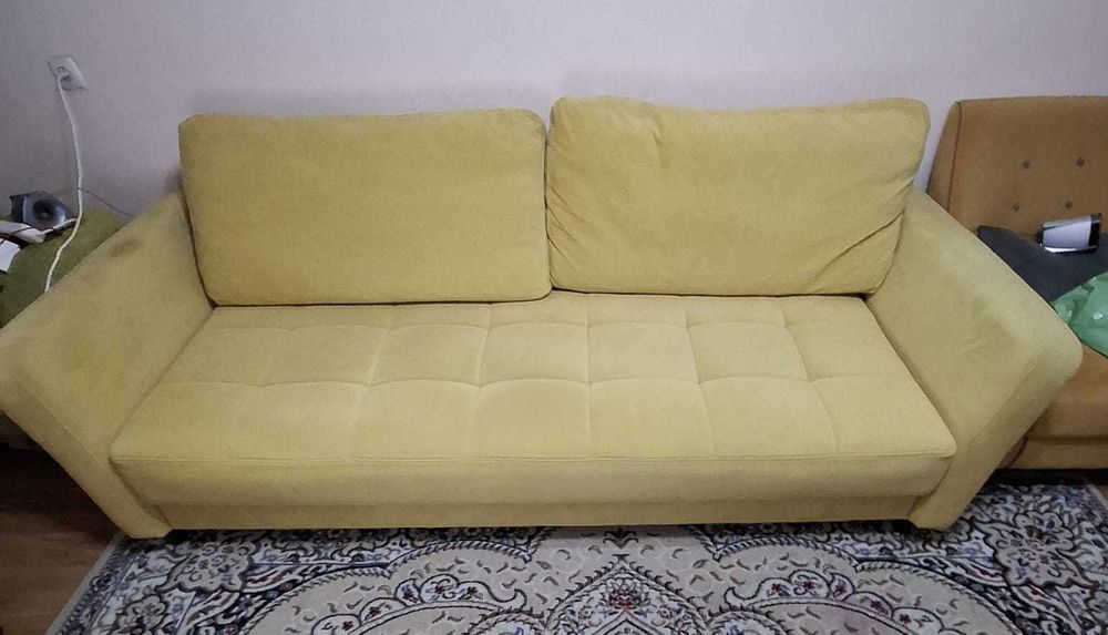 Продаются диван и 2 кресла
