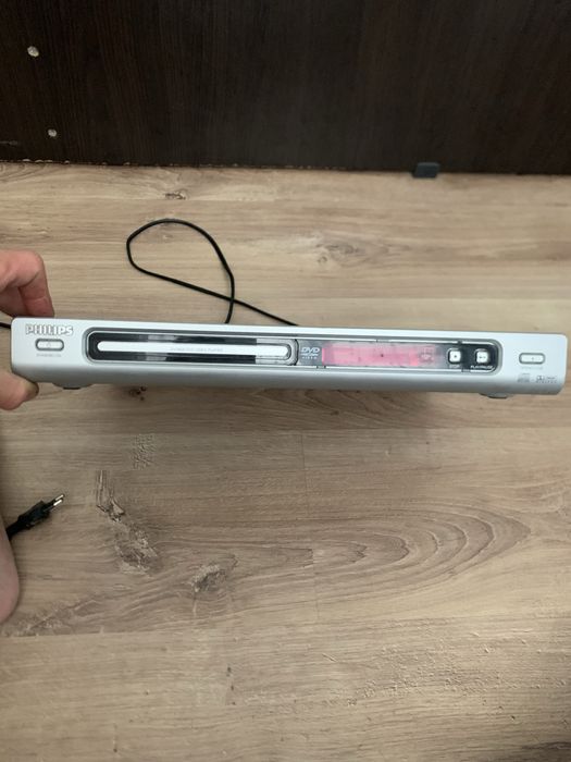 Vand dvd player functionabile