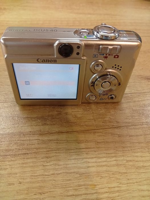 Фотоапарат Канон IXUS 40
