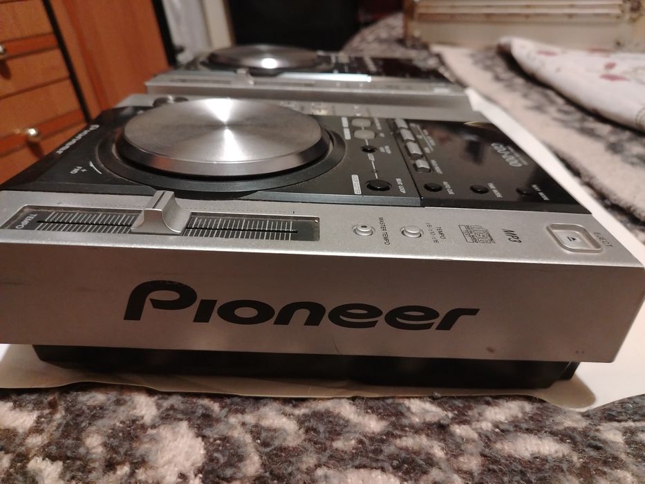 Pioneer cdj 200 2 bucati