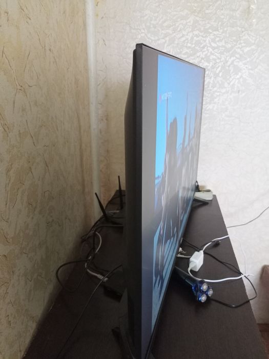Продаётся Смарт Телевизор.