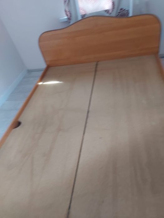 Двухспальная кровать