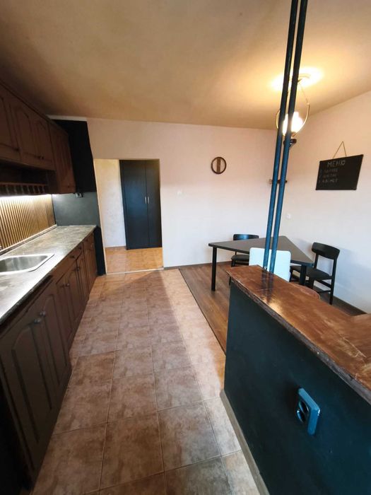 Дава се под наем Тристаен апартамент в Перник, Хумни дол - 80 кв.м за 350 € - Снимка #1