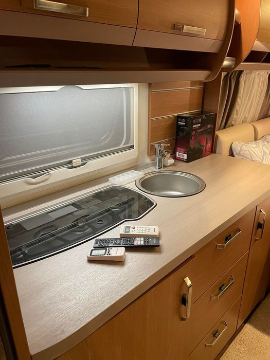 Knaus Sport 650 - Намиращ се на къмпинг Каваци на 40м от плажа