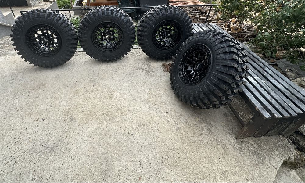 Комплект гуми с джанти 33x10.50-16 JOURNEY CLAW