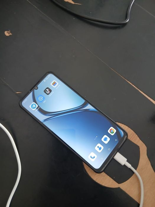 Продам телефон Realme Note 50