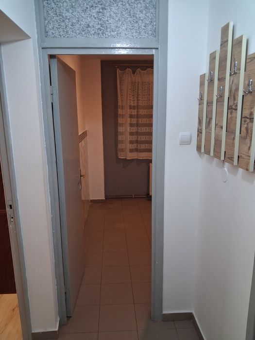 Ofer spre închiriere garsonieră