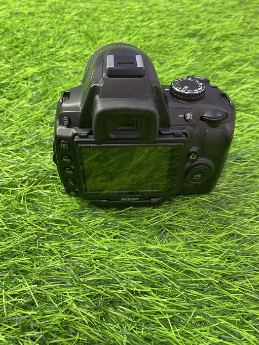 Nikon D-5000 фотоаппарат