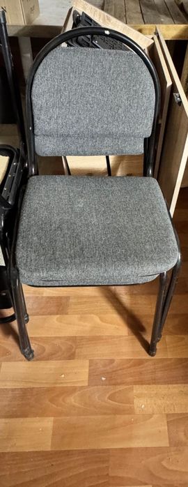 Продам офисные стулья