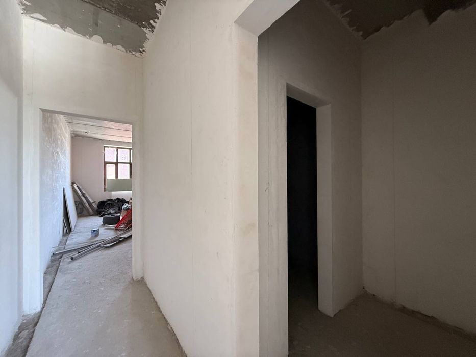 Успейте! Продается 85м2 коробка в ЖК Дархан (Golden House)