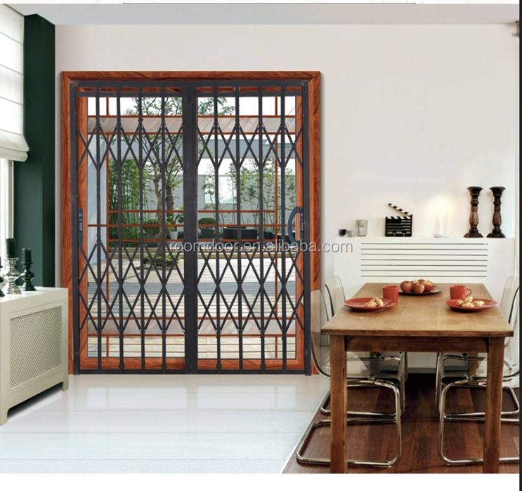 Раздвижные решётки от Creative Metall – Надёжность и комфорт