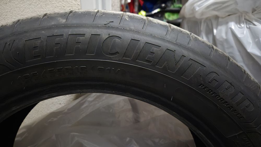 Goodyear Performance grip 195/55 R16 91V летни, DOT 3725, като нови