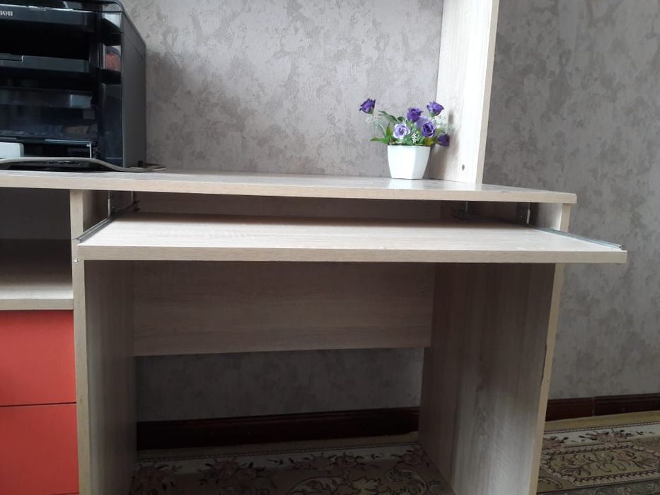 Срочно продается стол