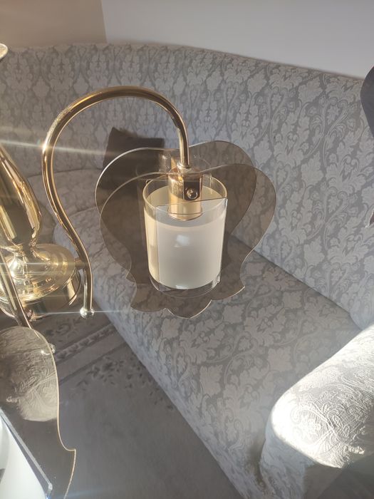 Продам люстру в хорошем состоянии