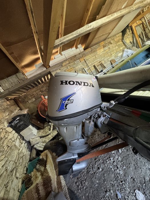 Лодка Анджело Молинари