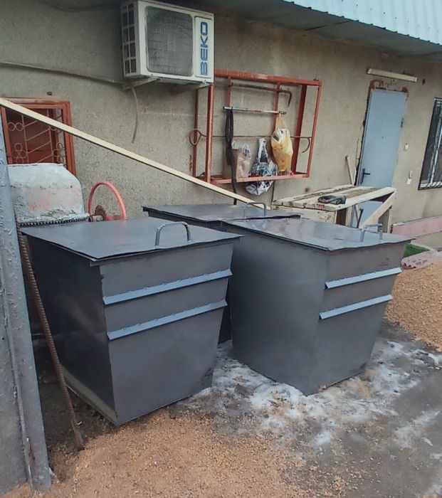 Продам мусорные контейнеры