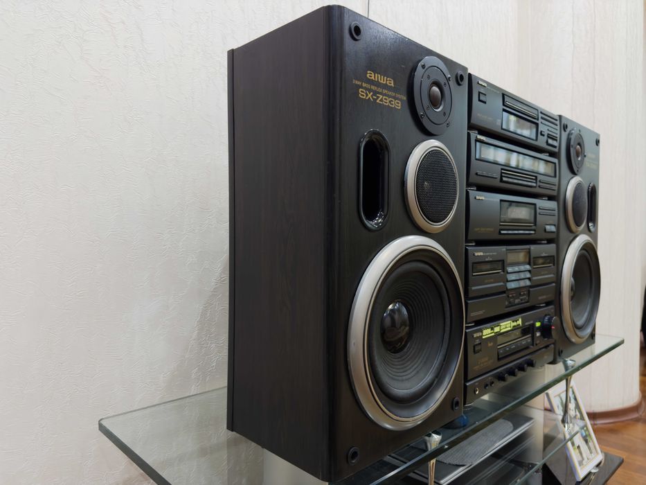 Музыкальный центр  AIWA