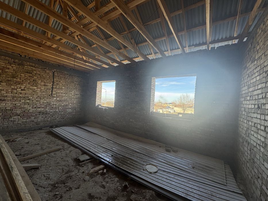 Продам дом не достроенный