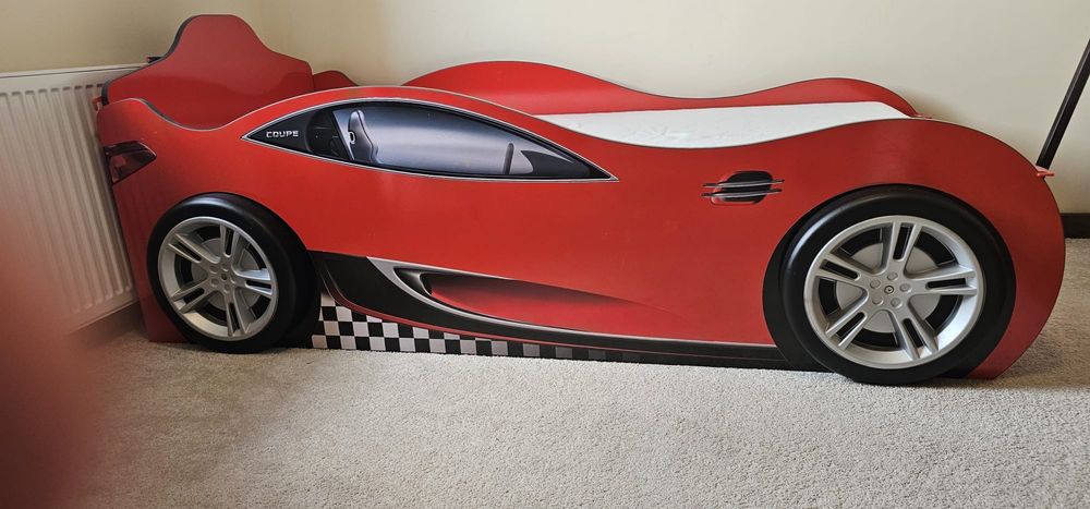 Pat masinuta pentru copii Race Cup Red, 190 x 90 cm