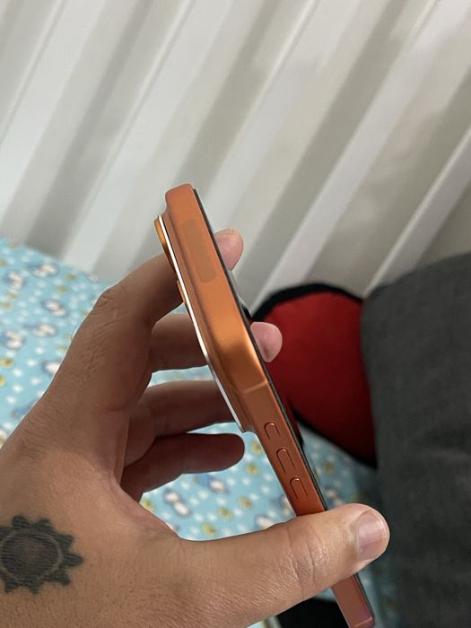 Обменяю Iphone 17 Pro Max eSim 256gb