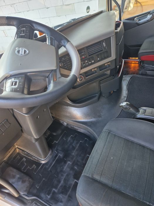 Volvo euro 6, 460 cp mega  / renault premium 460 e6 mega