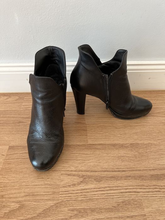 Botine Bata din piele naturală mărimea 38