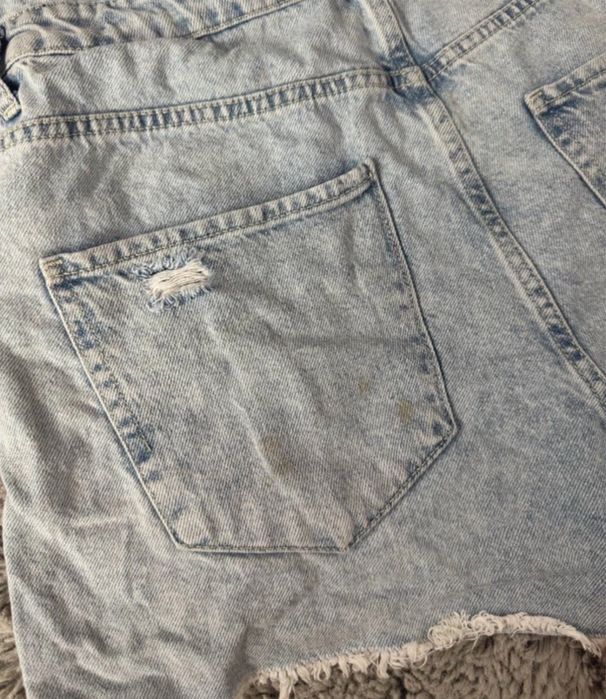 Salopeta blugi Stradivarius dama marimea M eur 38