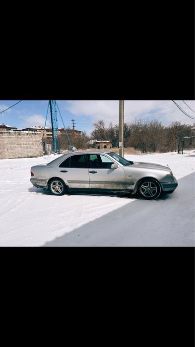 Продам мерседес 210 лупарик