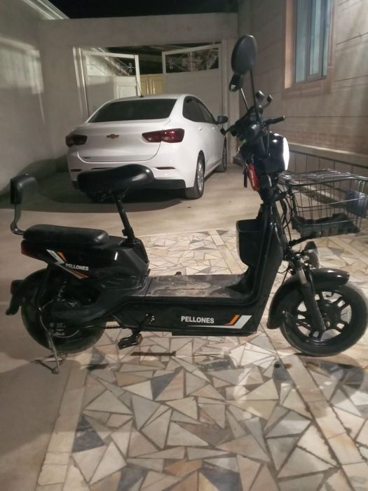 Skuter pellones holati yangi buzuq joyi yoq yangi skuter pellones