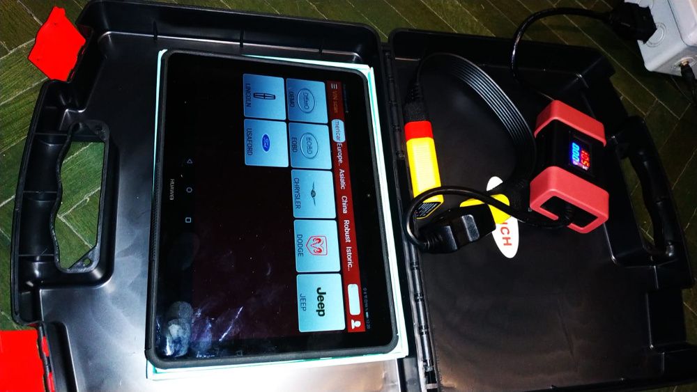 Tester auto Launch Turisme + Camioane, Tableta 10 inch inclusa