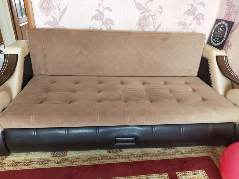 Диван, б/у, в отличном состоянии