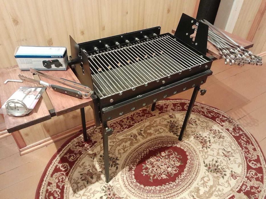 Универсальный мангал с электрическим приводом вращения шампуров