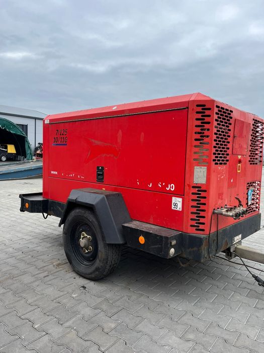 Vand /inchiriez Doosan 10 bari