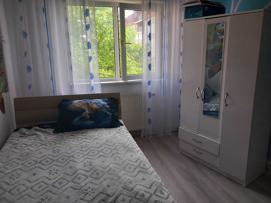 Apartament cu 3 camere